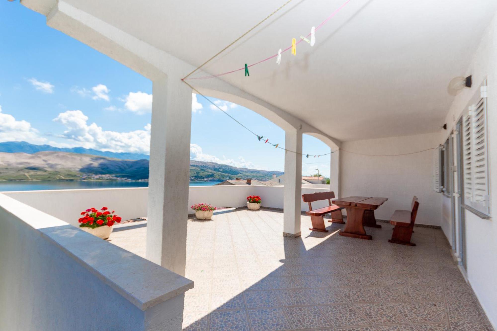 Apartmani Filip Pag Town Εξωτερικό φωτογραφία