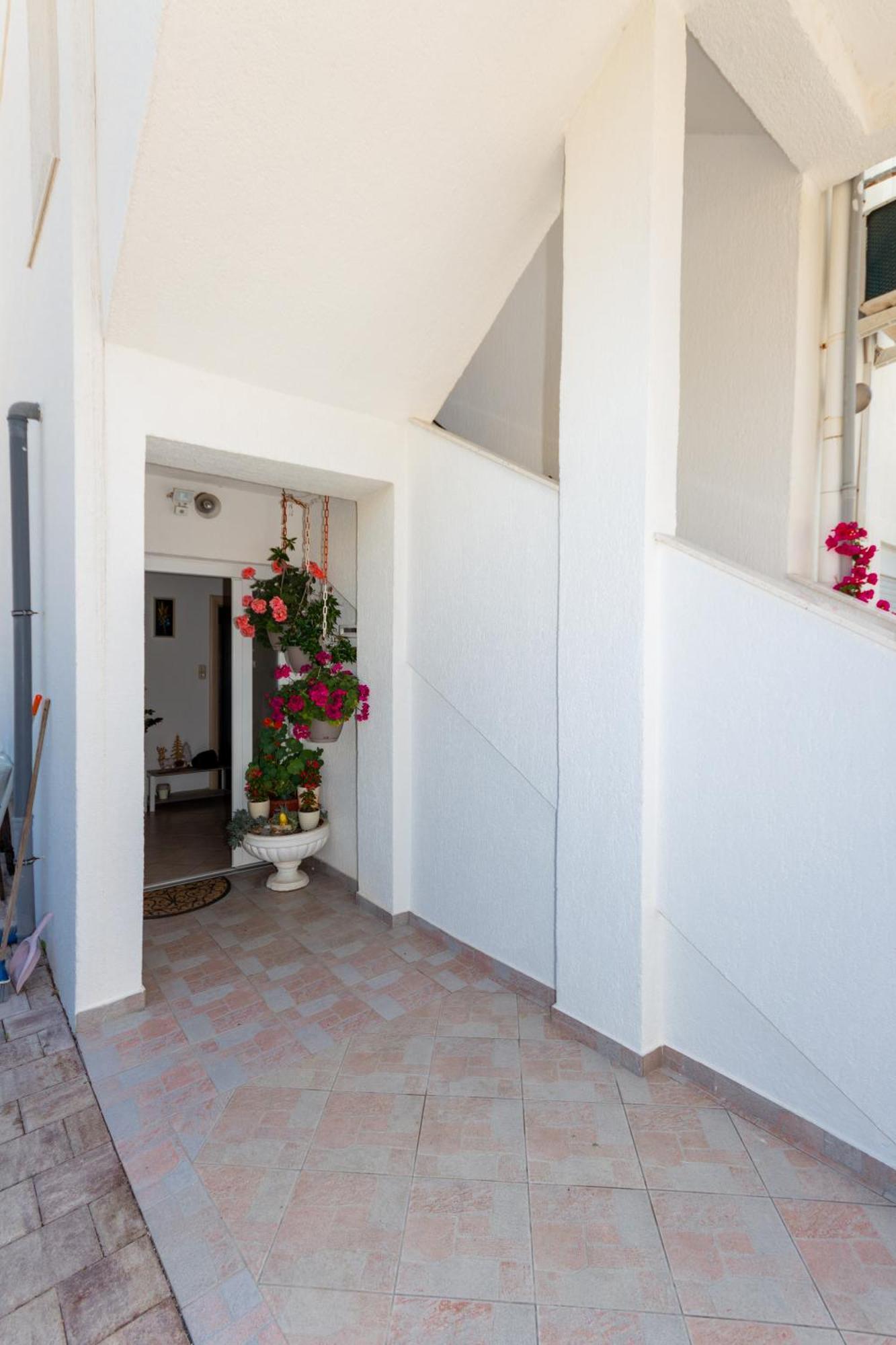 Apartmani Filip Pag Town Εξωτερικό φωτογραφία