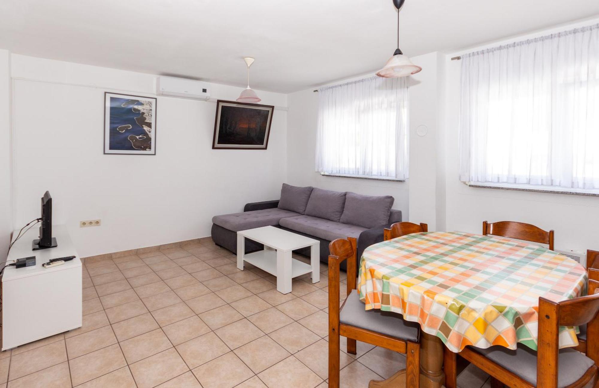 Apartmani Filip Pag Town Εξωτερικό φωτογραφία